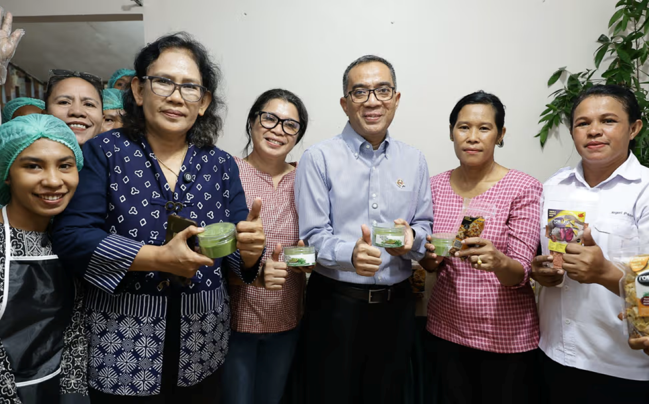 Kisah Dosen Universitas Pattimura dan Masyarakat Maluku Mengubah Daun Kelor Menjadi Harapan Melawan Stunting